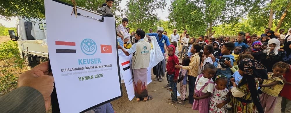 YEMEN OKUL KIRTASİYE YARDIMI