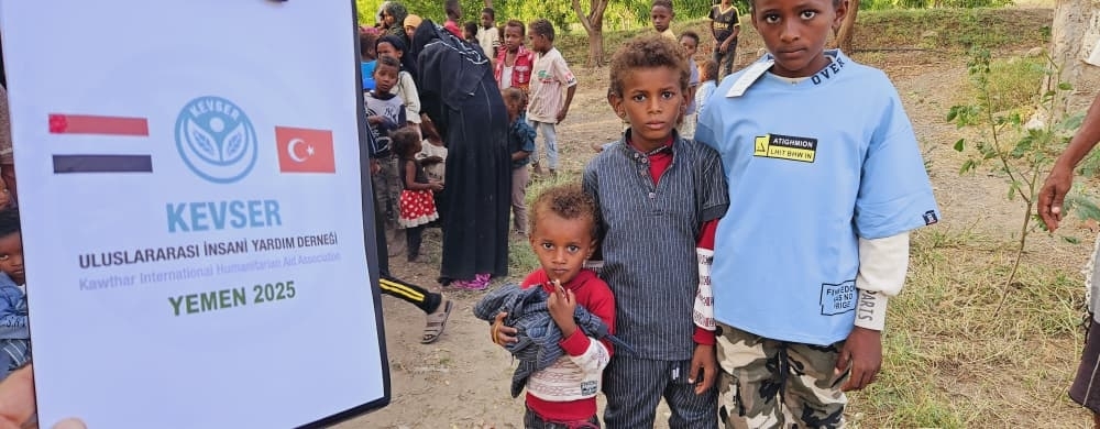 YEMEN OKUL KIRTASİYE YARDIMI