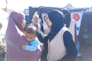 BEBEKLERE MAMA DAĞITIMI
