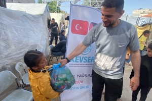 FİLİSTİN VE GAZZE'YE ERZAK YARDIMI