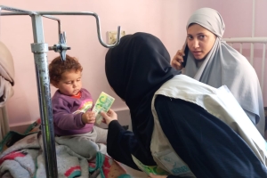 GAZZE HASTANELERDE ZEKAT VE NAKDİ YARDIM