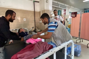 HASTANEDE YARALANAN ÇOCUKLARI MUTLU ETMEYE DEVAM EDİYORUZ