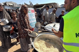 GAZZE HALKININ YANINDAYIZ