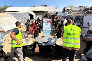 GAZZE HALKININ YANINDAYIZ