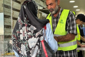 LÜBNAN'A SICAK YEMEK DAĞITIMI