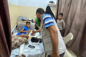 HASTANEDE YARALANAN ÇOCUKLARI MUTLU ETMEYE DEVAM EDİYORUZ