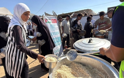 GAZZE HALKININ YANINDAYIZ