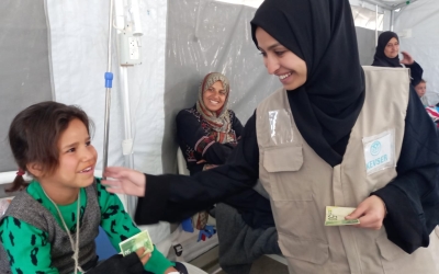 GAZZE HASTANELERDE ZEKAT VE NAKDİ YARDIM